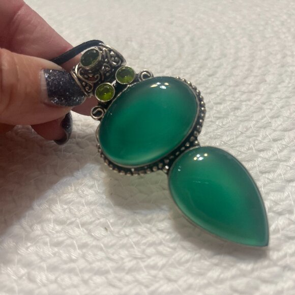 Gorgeous GREEN ADVENTURINE & PERIDOT Handmade Pendant/Black Cord #139D - Picture 1 of 3